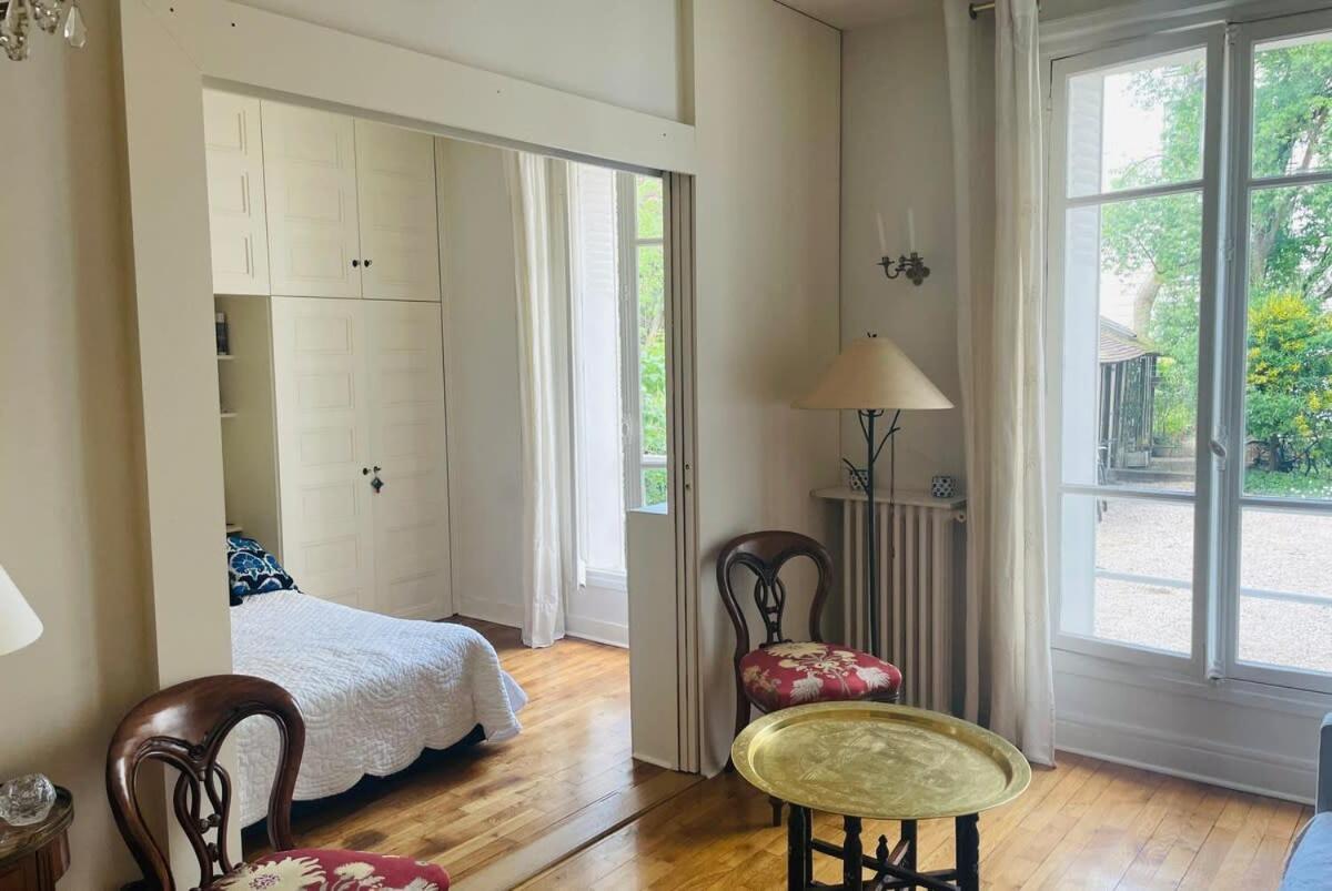 Appartement Beautiful 1 Bedroom Next To Roland
