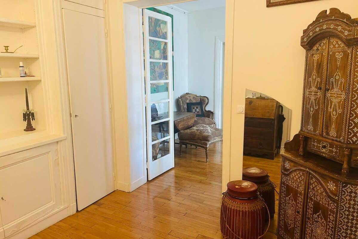 Appartement Beautiful 1 Bedroom Next To Roland